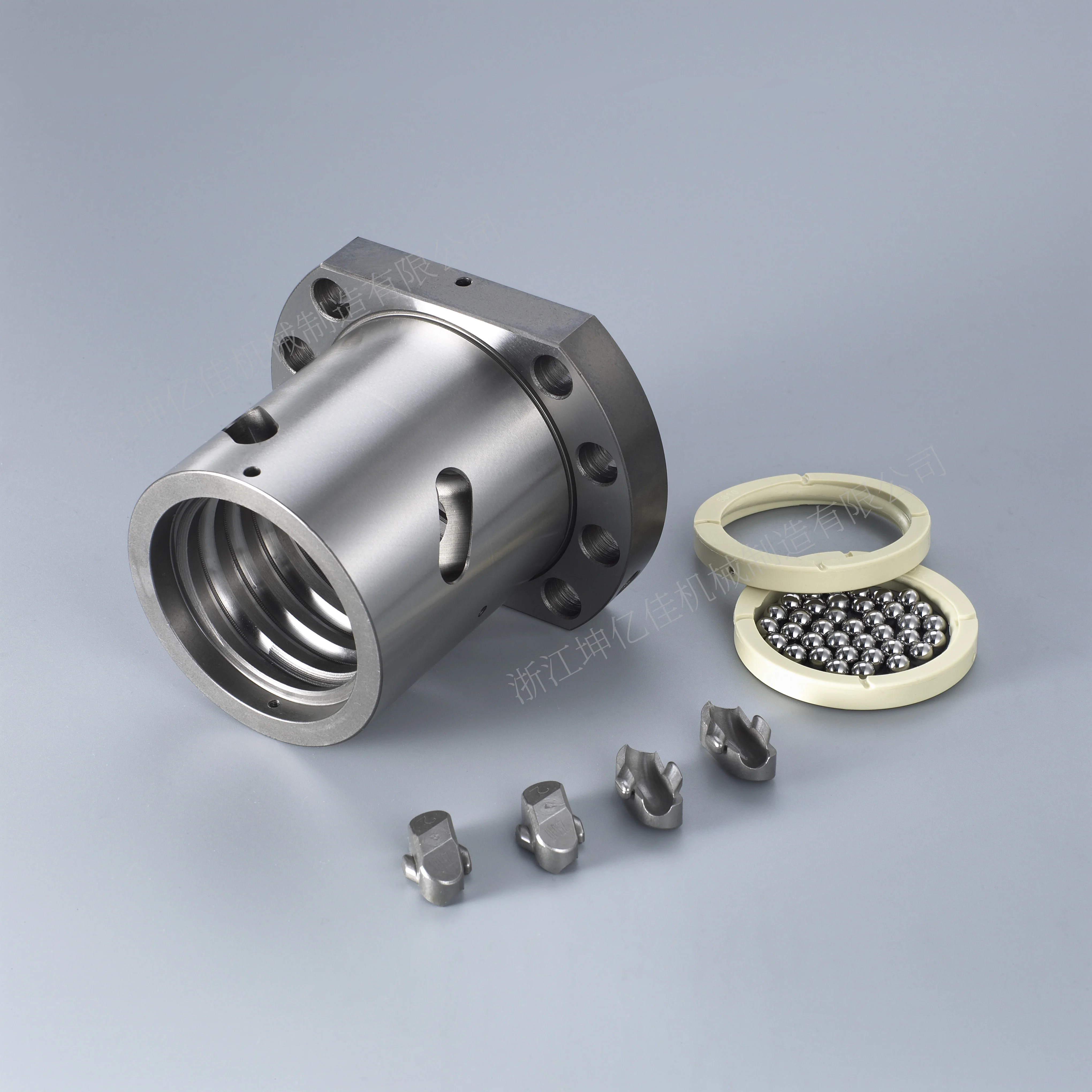 สกรูตะกั่วแบบยาวขนาดเล็ก TBI พร้อมน็อตและแกน สำหรับการเคลื่อนที่เชิงเส้น SFU6320 ผลิตในจีน ขายส่ง แบริ่งเชิงเส้นขนาดเล็กสำหรับ