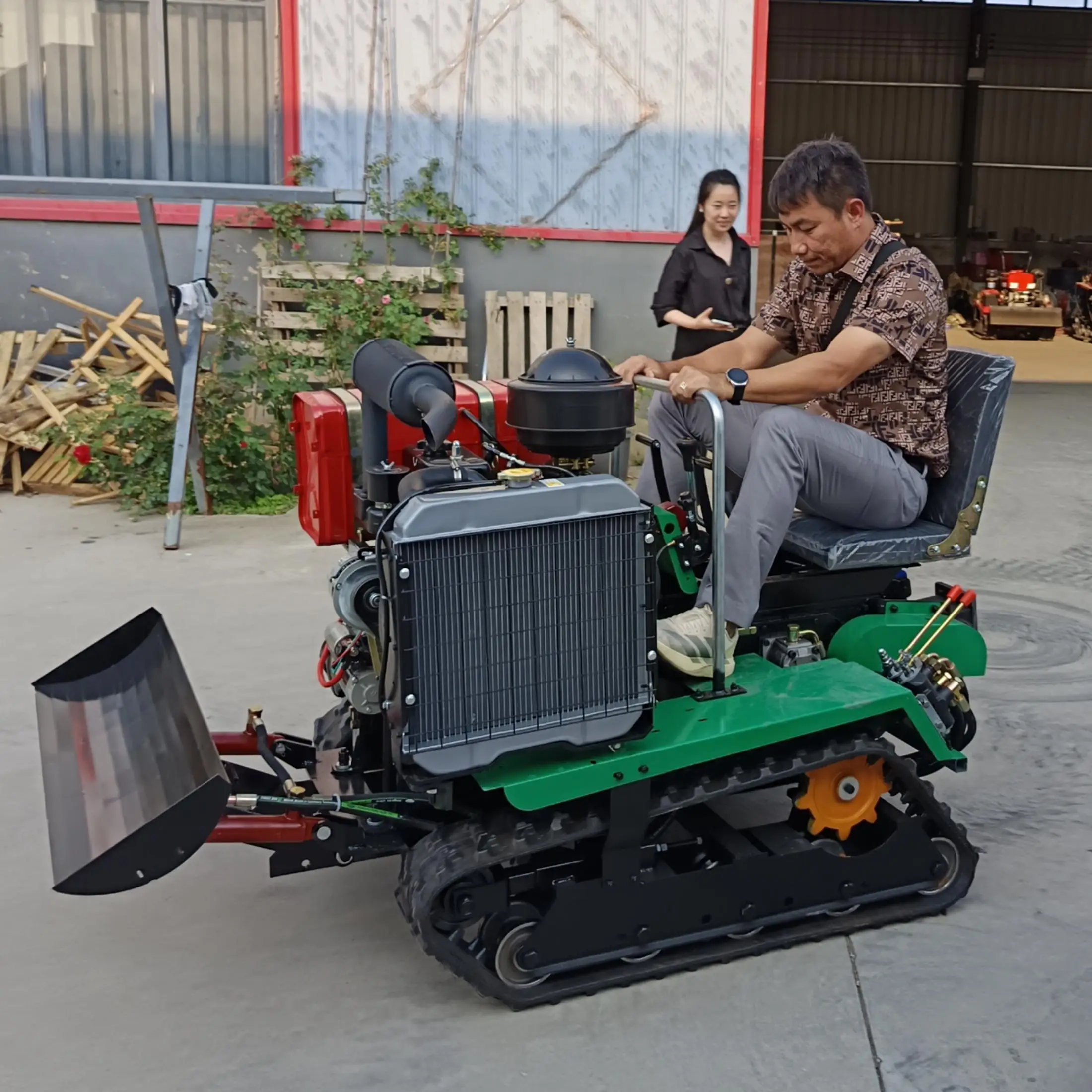 Agricultural Machinery Equipment diesel 25HP 35HP 50HP Rotary Tiller Mini Crawler Cultivators Tractor