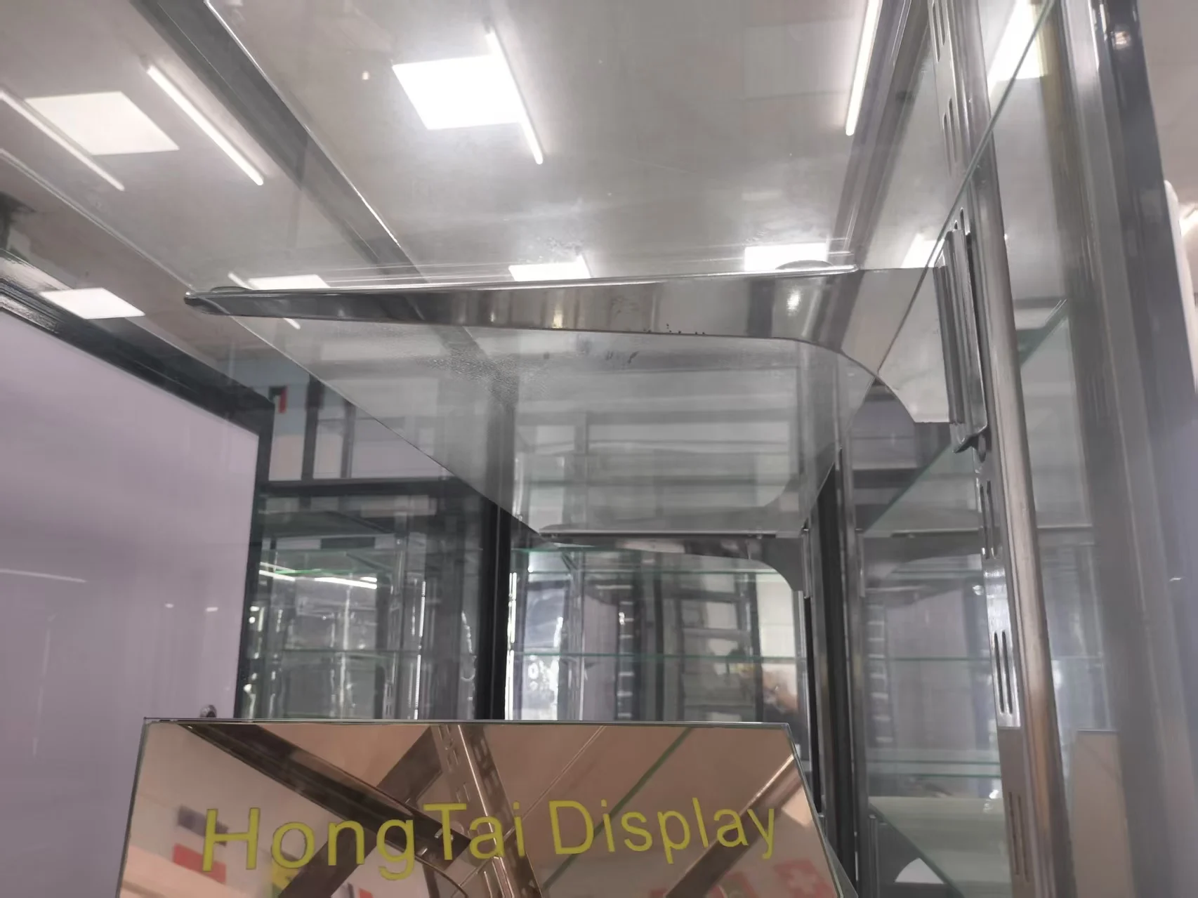 Custom.Extra Vision Glasvitrine Einzelhandelsvitrine Verstellbare Regale mit Spiegelschiebetür für Boutique-Glastheke