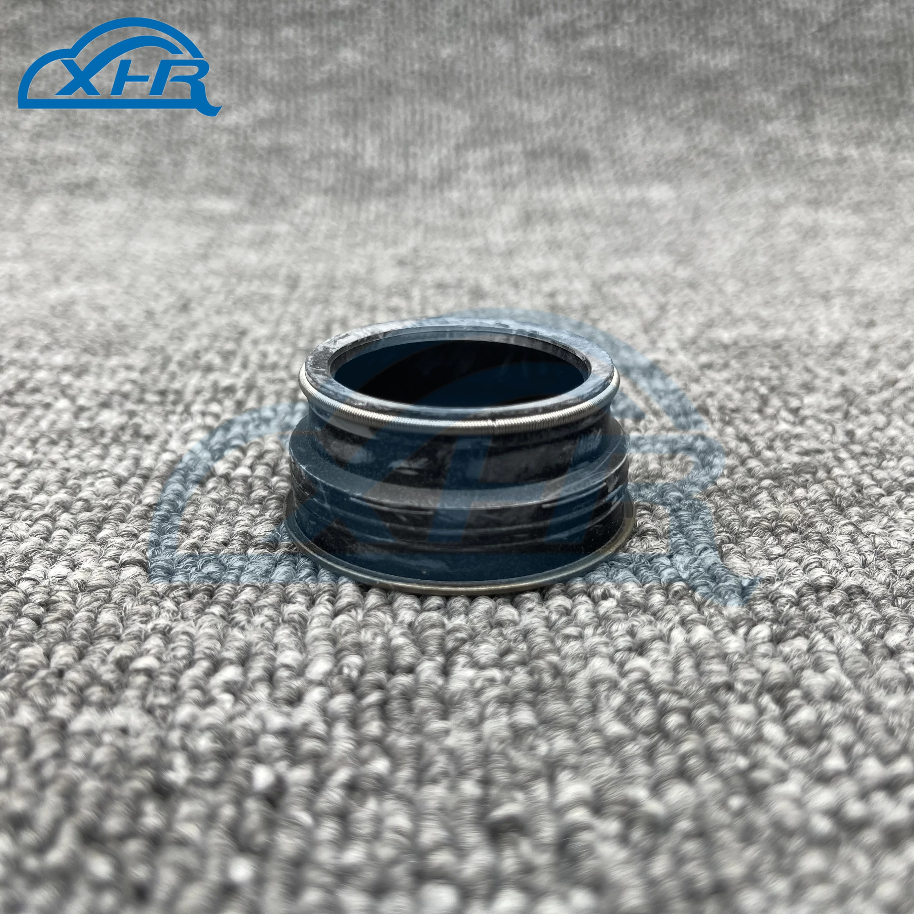 

Резиновое кольцо электромагнитного клапана alve Cover для Land Rover DISCOVERY SPORT для JAGUAR XF XJ XE F-PACE 2.0T Benzyna OEM: LR070359