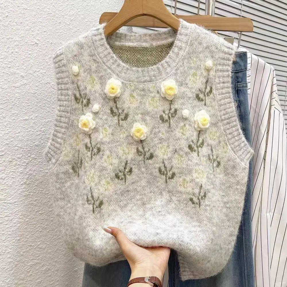 

Корейский вязаный жилет с 3D цветами, женский топ с круглым вырезом в консервативном стиле, майка Mujer De Moda 2025, осенние джемперы, женский повседневный топ без рукавов