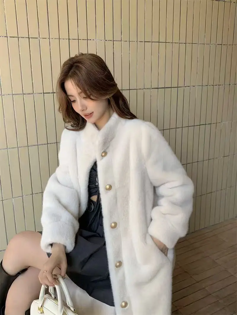 

Autumn and Winter New Eco-Friendly Fur Outwear Women's Mink Velvet Jacket Thickeneded Long Outwear Artificial Fur Outwear