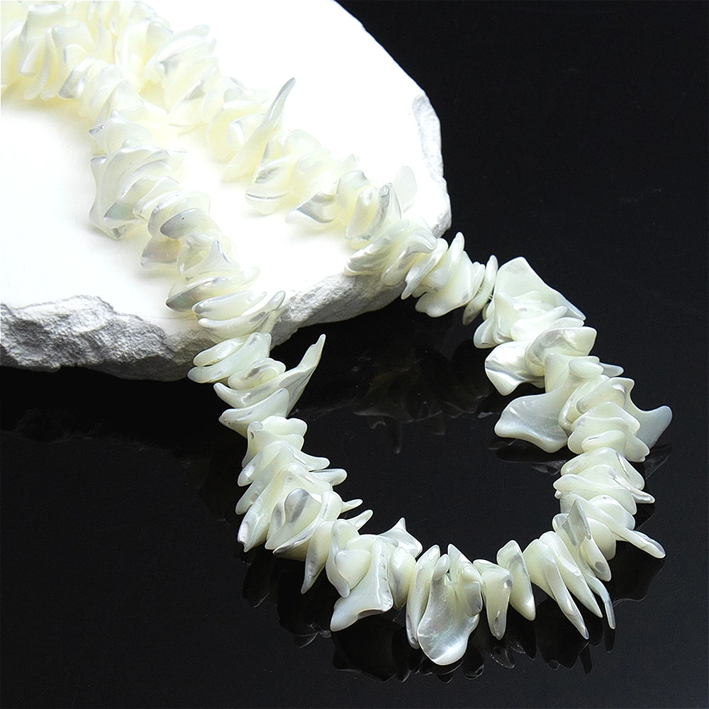 Natürliche Shell 18-25mm Weiße Farbe Unregelmäßig Geformte Lose Perlen Strang Machen DIY Böhmischen Frauen Armband Halskette Zubehör