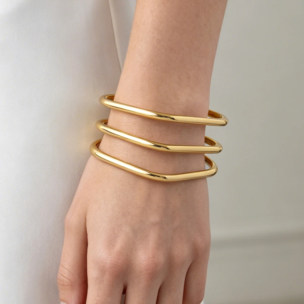Simple Hip-hop Punk Gold Plated Bracelets For Woman Fashion Stainless Steel Bangle Party Jewelry Gift Sale Accessories Wholesale