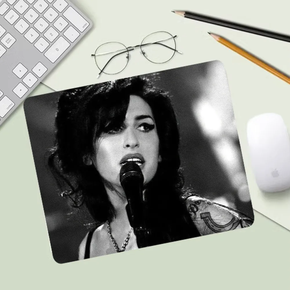 Pop Singer Amy Winehouse Mousepad Computer Desk Mat Table Keyboard Pad Laptop Cushion Non-slip Deskpad