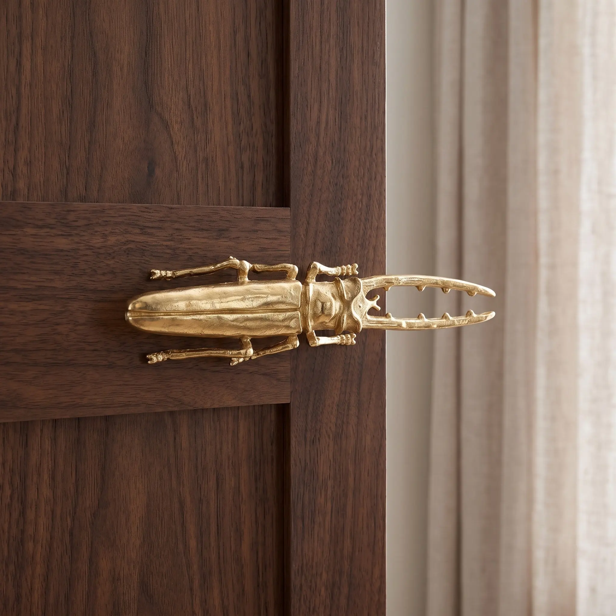 Brass Beetle Drawer Pull Handle Gold Lifelike Insect Decorative Knob Vintage Cabinet Hardware Accent Handle for Bedroom