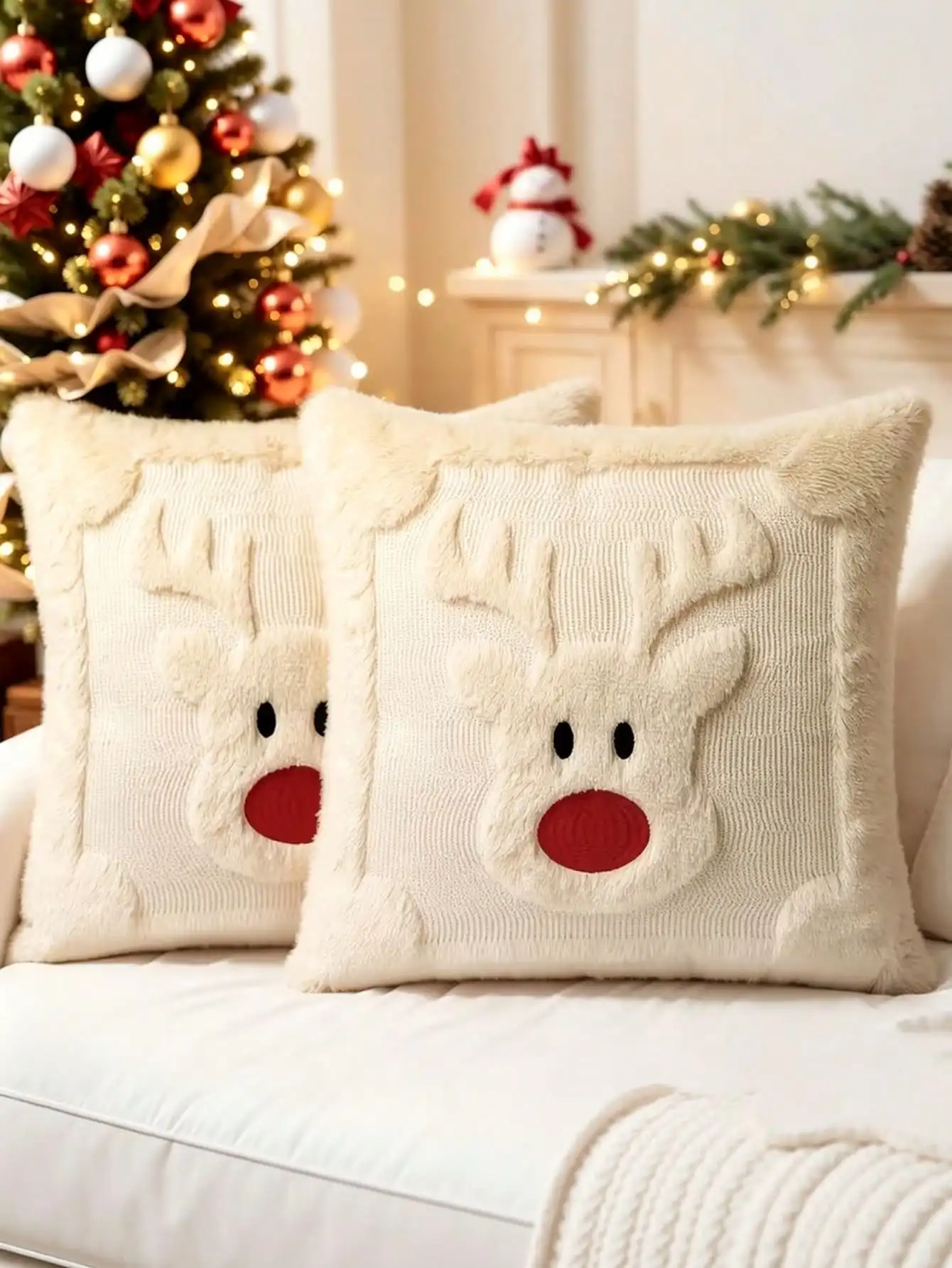 1/2/4pcs Christmas Pillow Covers 17.7x17.7 Inches, Soft Faux Rabbit Fur Reindeer Christmas Pillow Covers, Soft And Comfortable, Suitable For Autumn/Winter, Christmas, Halloween, Sofa Bed Living Room Home Decor sf260824215047499475679