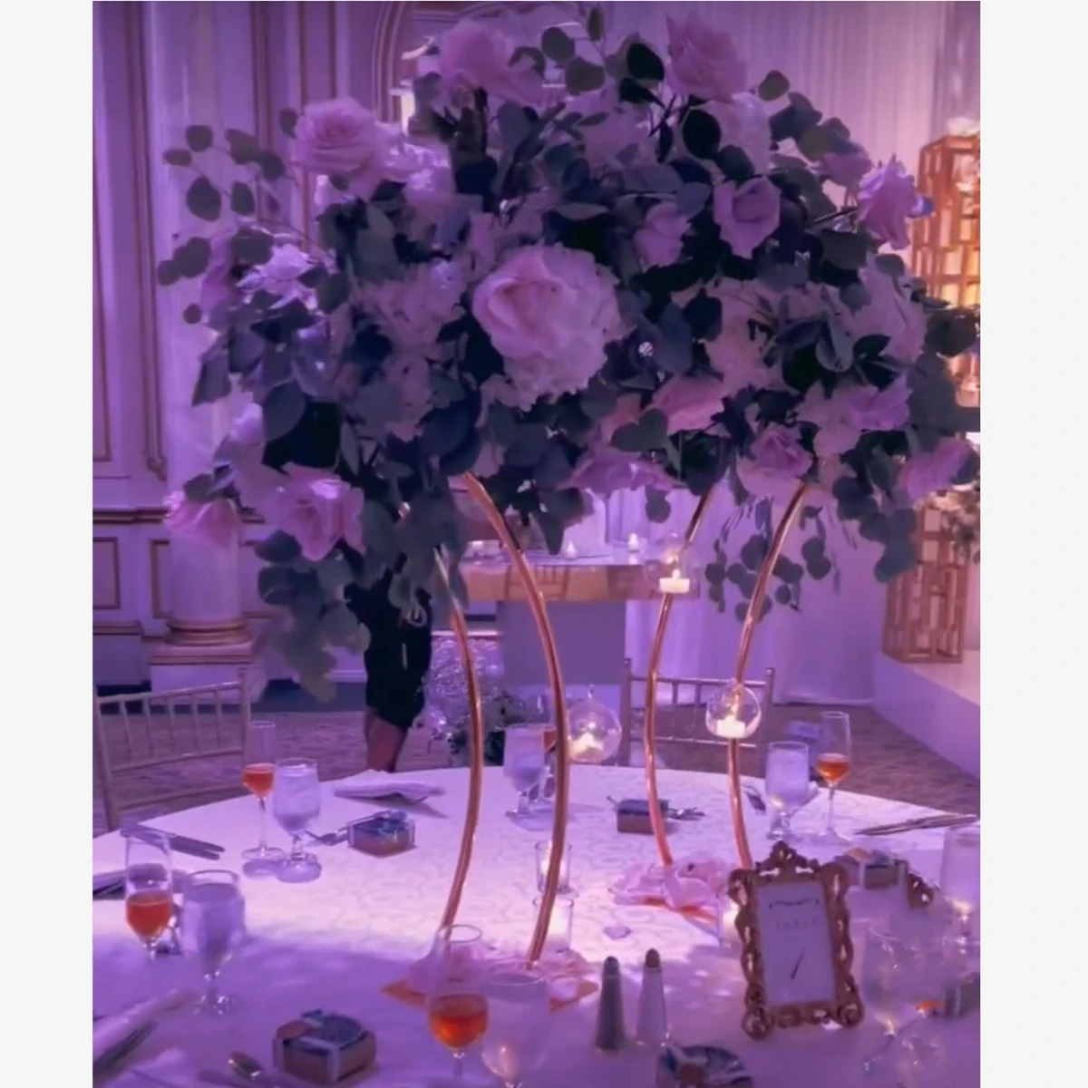 

6pcs/10pcs) Floral Aisle Row Table Centerpiece Flower Arrangement stand Table Runners Flower floral stand arch For Wedding Decor