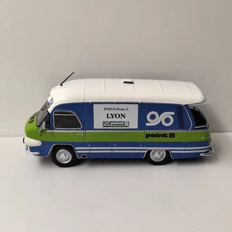 

IXO 1/43 масштаб 2500 кг сплав имитация модели автомобиля статическая коллекция украшенные праздничные подарки игрушки сувенирный подарок