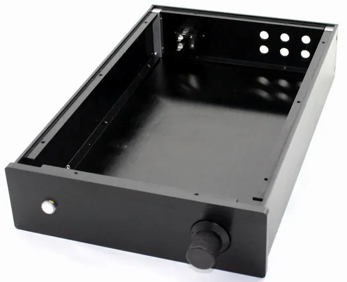 

CJ0001-WA3 all-aluminum amplifier chassis