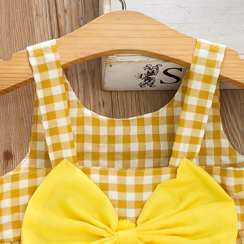 Two Piece Set Of Girls\' Summer New Plaid Camisole Dress Children\'s Baby\'s Chest Big Bow Cute Dress With Hat Included