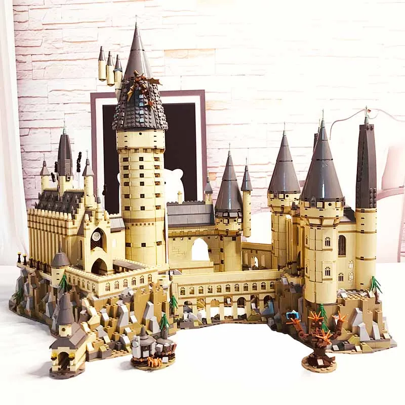 Miniso Disney Classic Castle Magic School Wizards 71043 Building Blocks Adults Bricks Children Toys for Kids Birthday Christmas