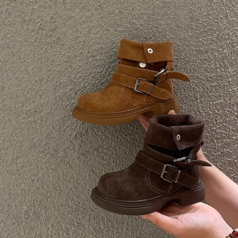 

Детские ботильоны, осень 2023, новые мотоциклетные ботинки в британском стиле на толстом каблуке с пряжкой на ремне, детские модные короткие ботинки в стиле ретро