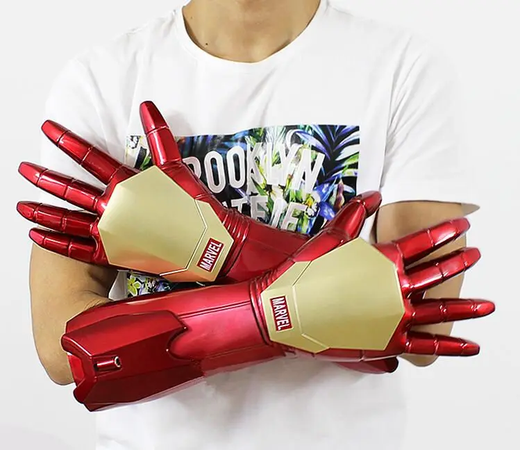 Guantes de luz LED IronMan de superhéroe Cos, escala 1:1, modelo de figura de brazo, juguete de emisión infrarroja, disfraz de Cosplay, regalo de fiesta