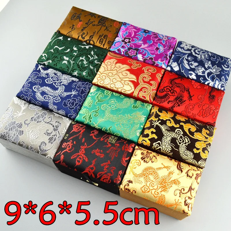 

10pcs 9x6x5 cm Vintage Small Chinese Silk Brocade Box Rectangle Cotton Filled Jewelry Gift Packaging Boxes Stone Storage Cases