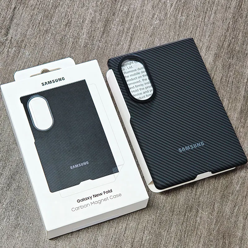 Samsung Galaxy Z Fold8 Fold 8 Ultra Magnetische Handyhülle Diagonale Carbon-Textur Hartschale + Gratis Gehärtetes Glas Displayschutz