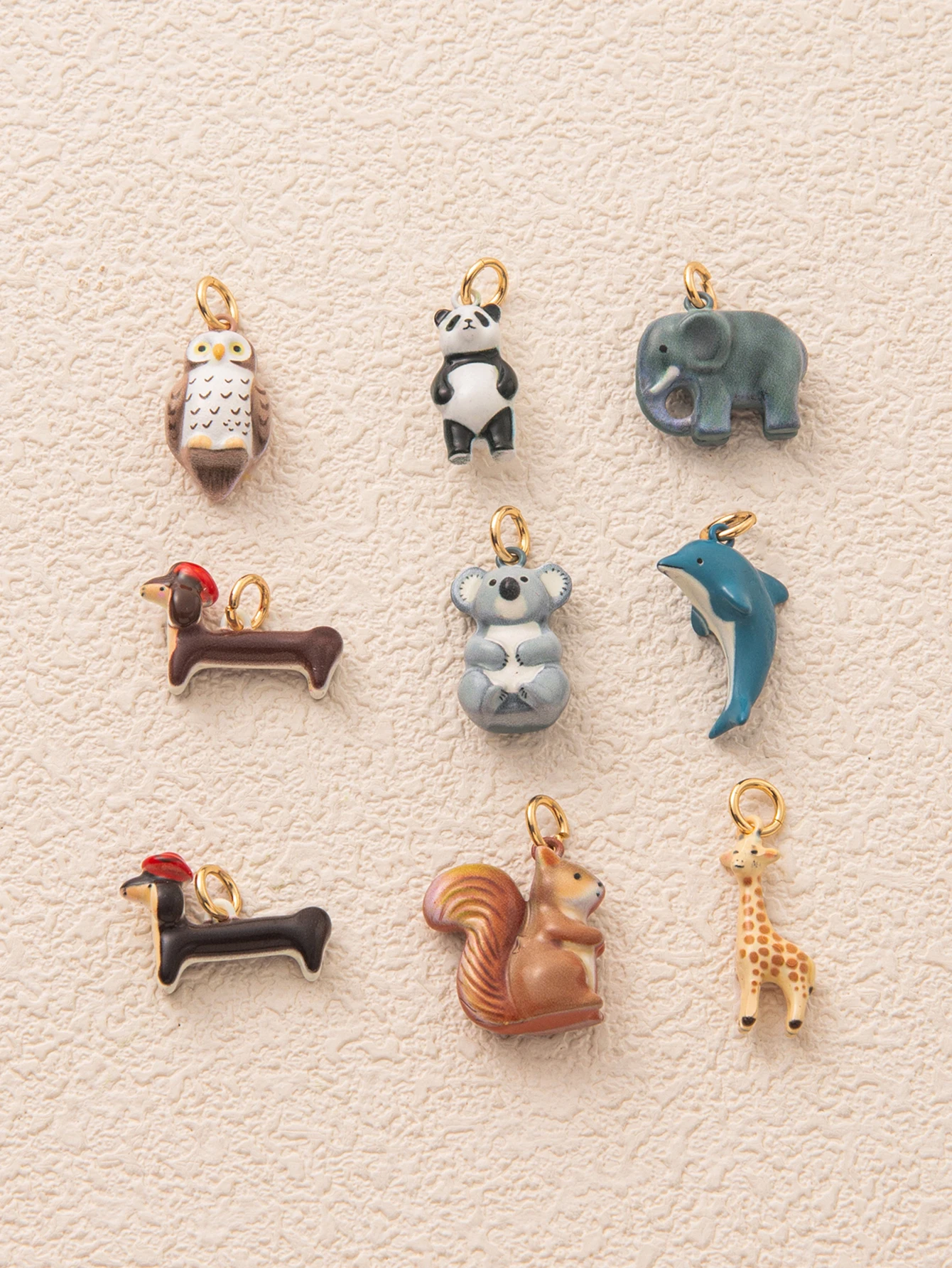 Modische und niedliche neue Tier-Serie: Delfin, Koala, Elefant, Eichhörnchen DIY-Anhänger für Schmuck. – Detail 3