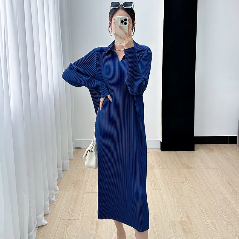 Miyake Style Age Reducing Dress for Women 2024 Autumn New Fashion Solid Color Versatile Long Sleeve High Waist Mid Length Dress