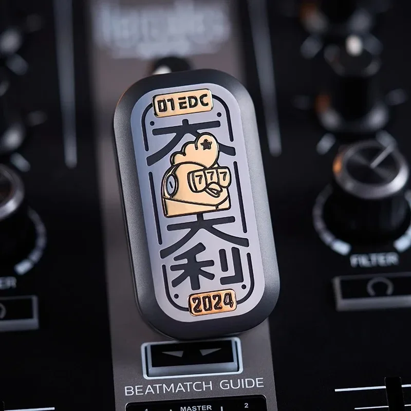 

01EDC Слайдер Мыло Резное-666 Прямая Push Вращающаяся Карта Непоседа Игрушки Для Взрослых