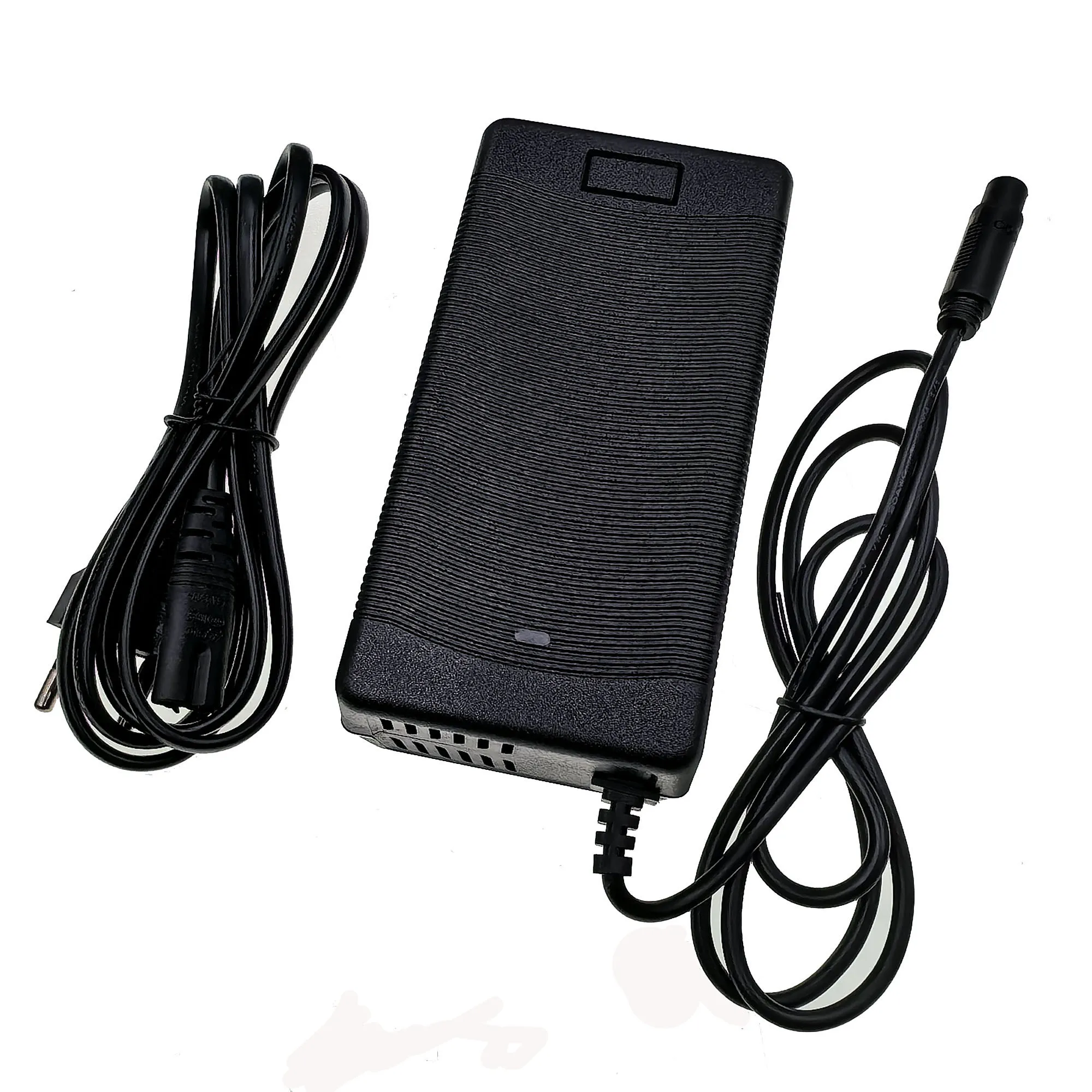 شاحن 54.6 فولت لبطارية ليثيوم أيون 48 فولت 2A 13S 18650 مع موصل MI4-Julet 3105