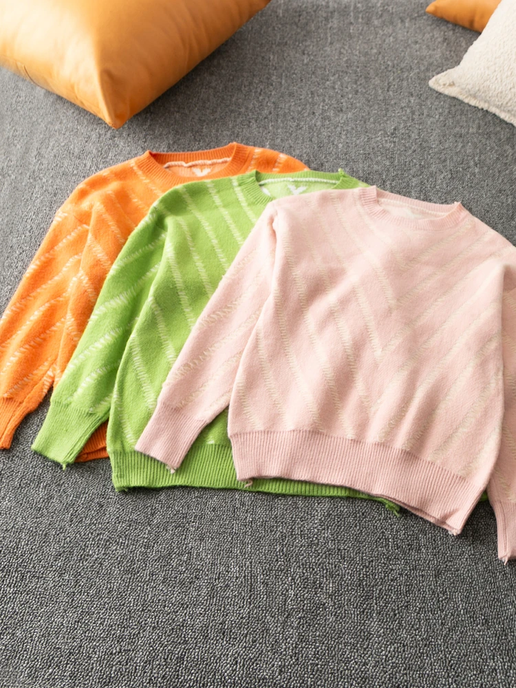 

Faionable Knitted Sweater round Ne Long Sve Overhead Sle Korean Version Spring Autumn Warmth Emitting Commute Suitable