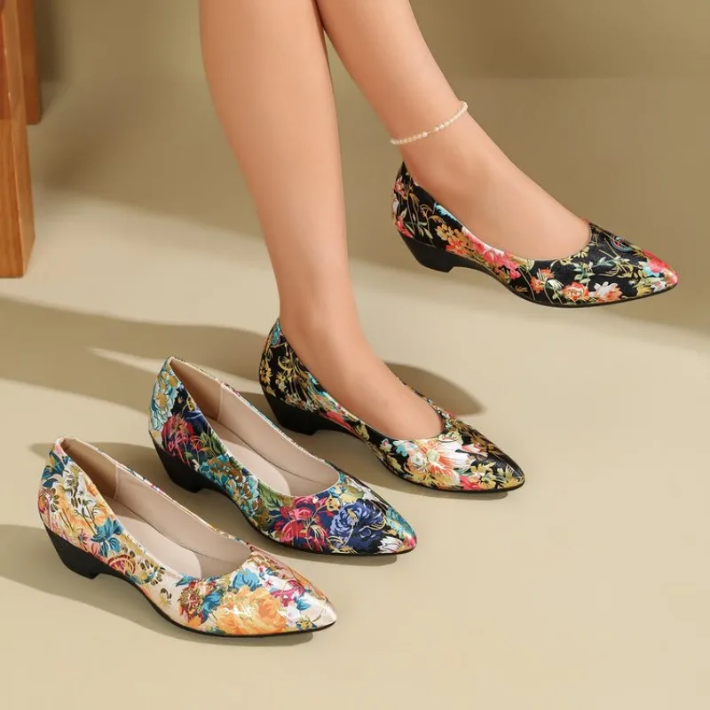 sapatos-femininos-de-salto-medio-com-bico-fino-e-estampa-de-primavera-outono-estilo-simples-e-casual-para-uso-externo-moda-2026