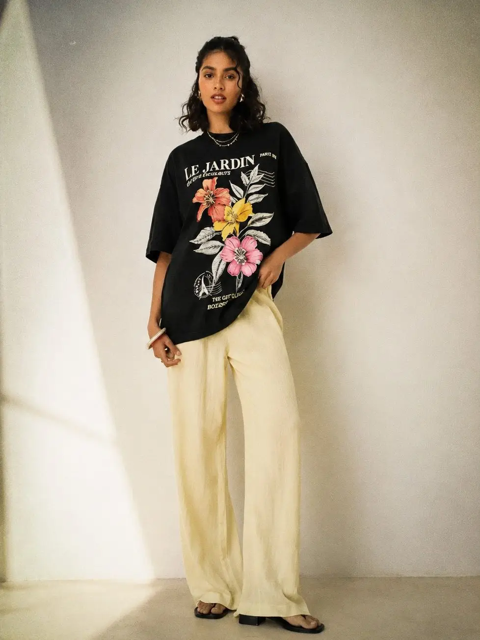 Vintage French Le Jardin Floral Graphic Cotton Tee Women Elegant T Shirt Retro Botanical Loose Fashion Top Chic Streetwear Beach