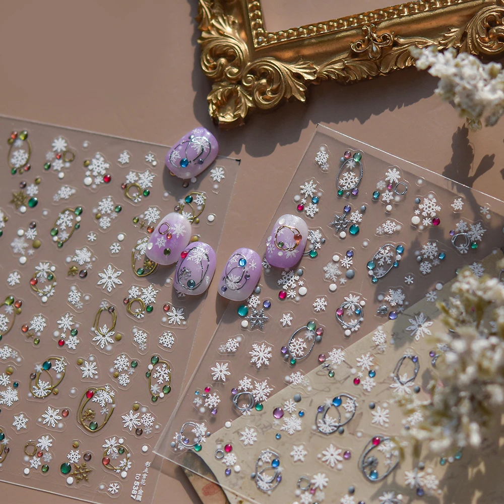 สติ๊กเกอร์ติดเล็บลายเกล็ดหิมะสีขาว 5D สำหรับคริสต์มาส 1 ชิ้น วงกลมสีทองเงิน พร้อมไฟเจลหลากสี สติ๊กเกอร์ติดเล็บวิบวับสำหรับทำเล็บช่วงเทศกาล
