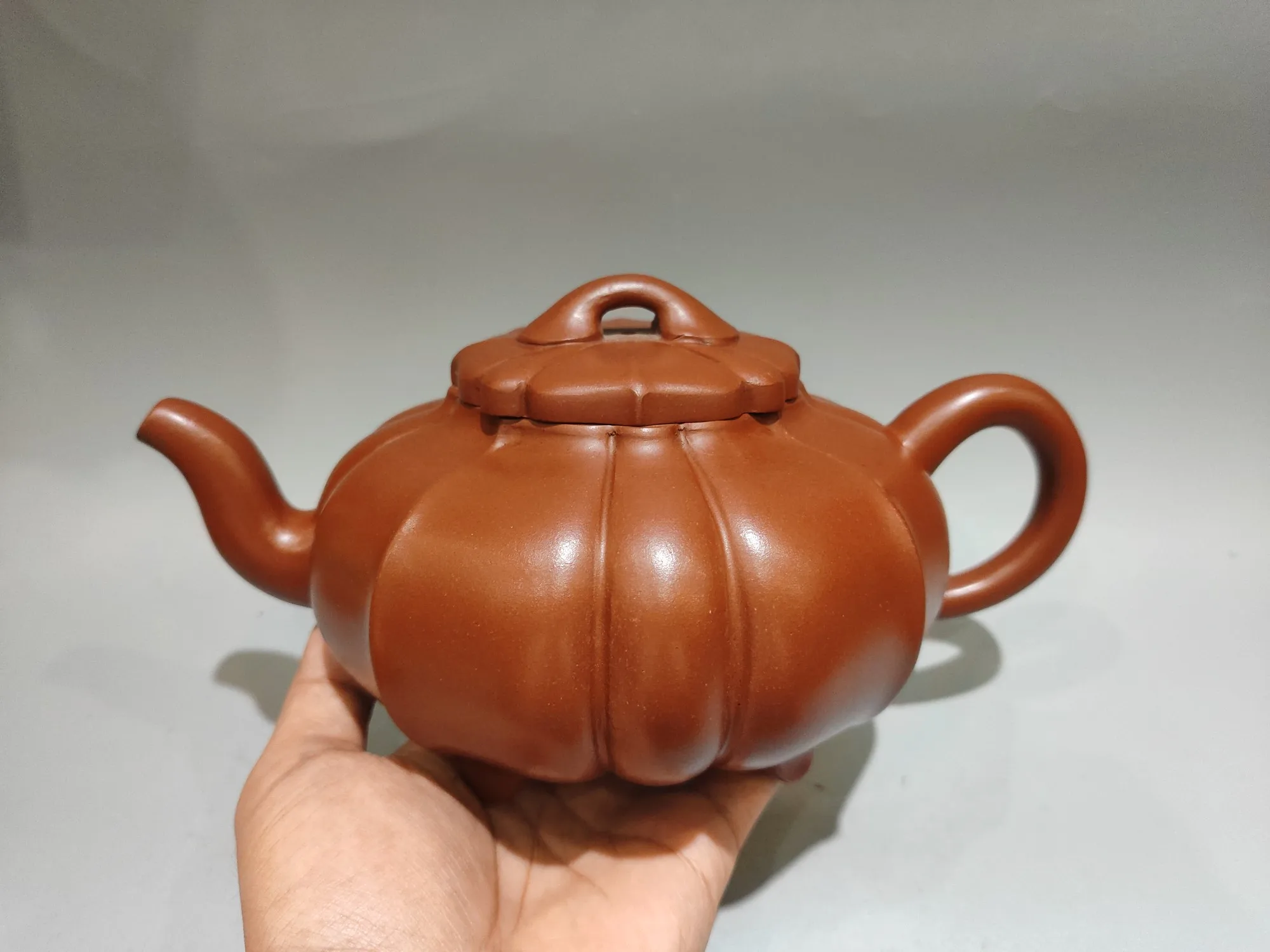 Purple Clay Teapot Red clay Muscle patterned quadruped pot Melon shaped pot kettle Teapot Tea Ceremony Sample Tea