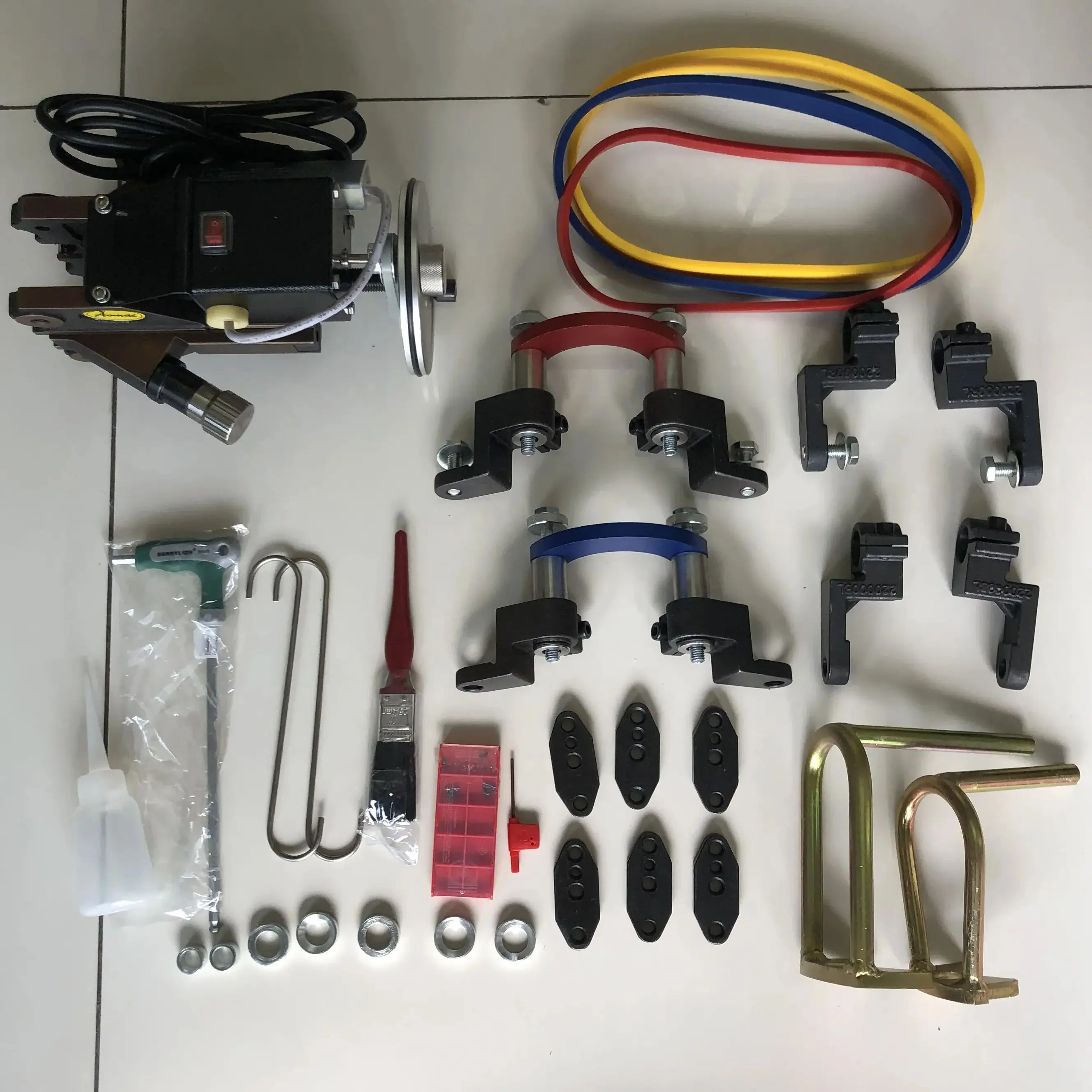 

AM8700 On the Car Disc Aligner Brake Lathe Machine BL-618 Factory Price Brake Lathedrive Unit Of AM 8700