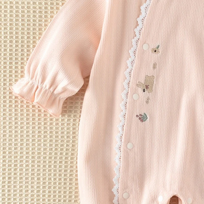2026 Herbst Neugeborenen-Baby-Strampler mit Hasenmuster und Rüschenärmeln für 0-24 Monate alte Mädchen, Weicher Baumwoll-Einteiler für Säuglinge – Detail 4