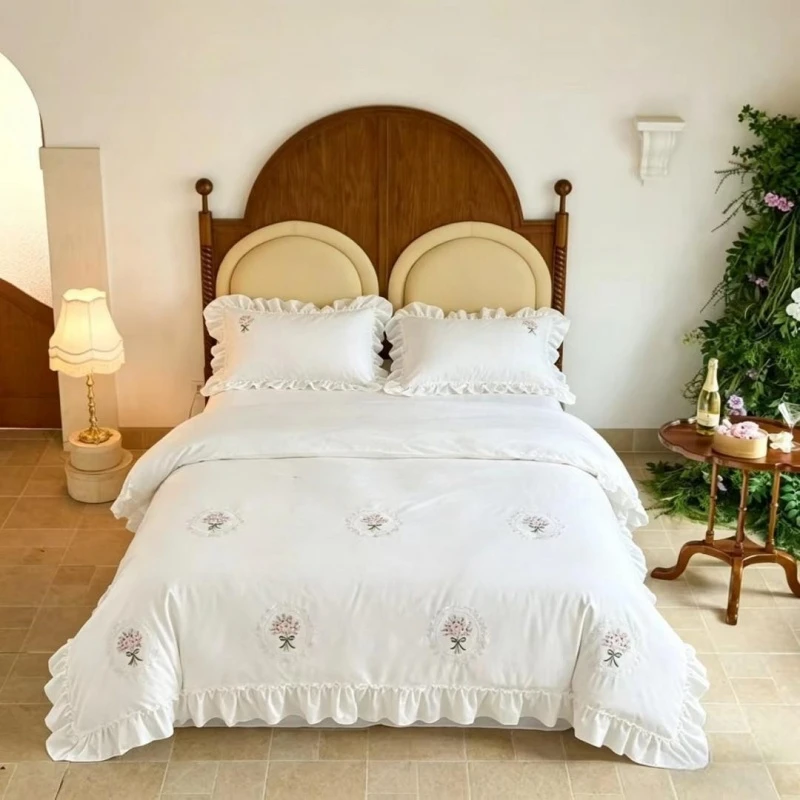 3Pcs Ultra soft and breathable white bedding set embroidery ruffles duvet cover, 2pillowcases Single Double Queen King