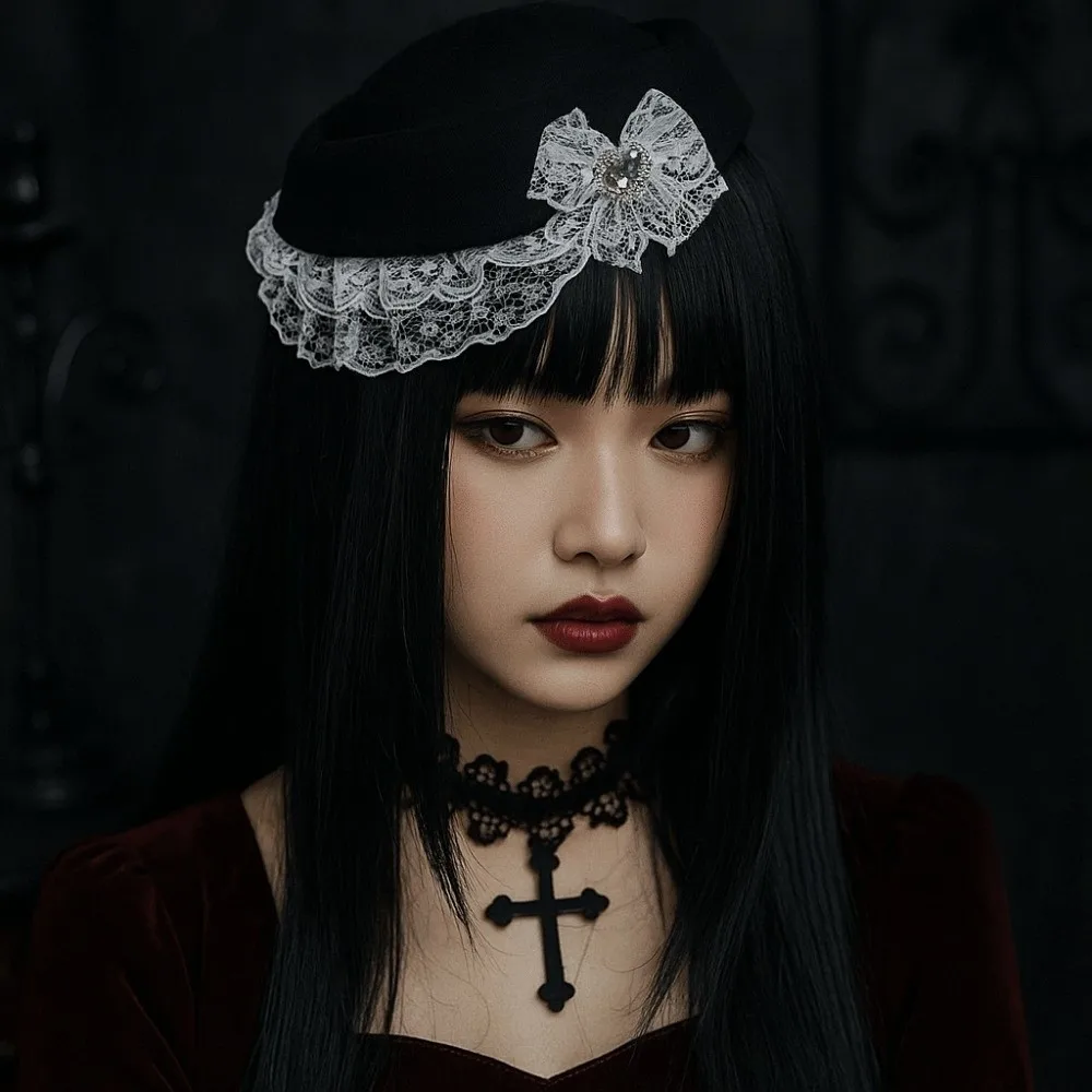 

Headdress Elegant Lace Billycock Hat Exquisite Sweet Bow Pillbox Hat with Hair Clips French Style Heart Crystal Round Hat Ladies
