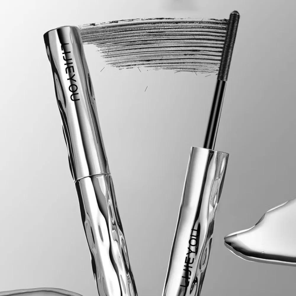 Mascara per ciglia colorate in ferro metallico Mascara impermeabile con effetto esteso Lunghezza volume Mascara Arricciatura lunga Piccolo tubo d'argento