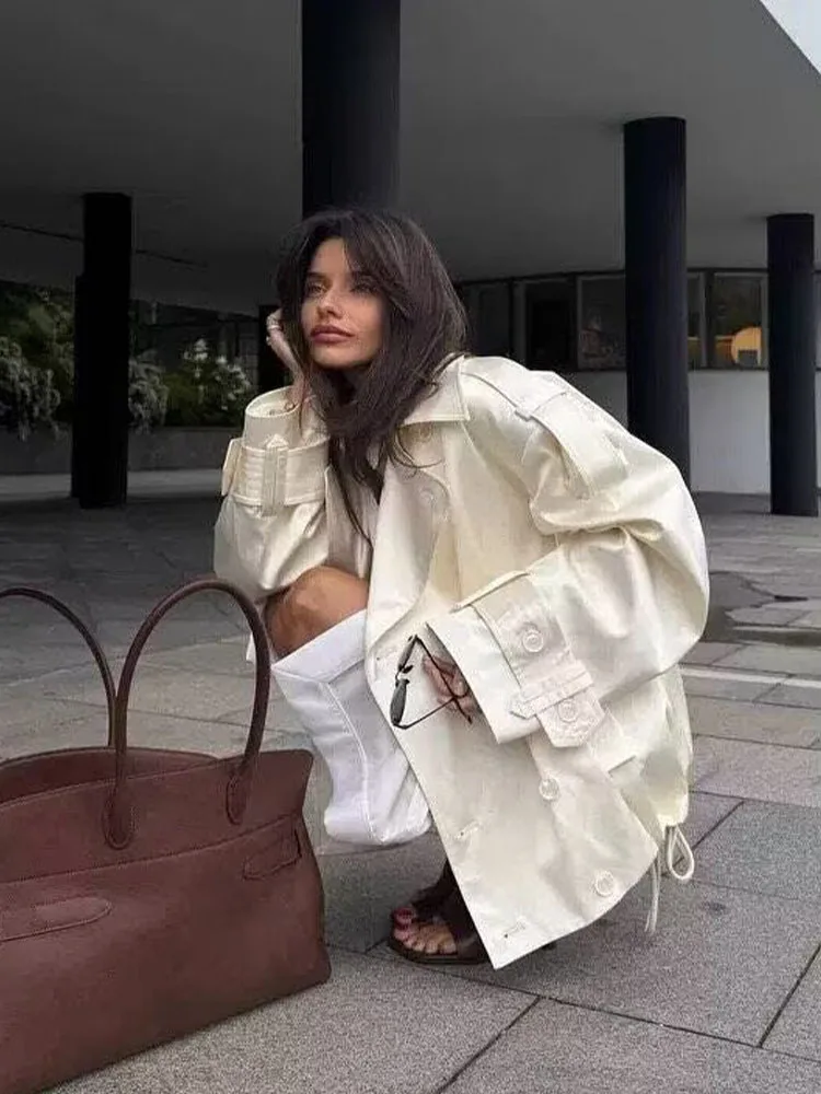 

HH Women's Winter Fashion Versatile Lapel Double-breasted Short Windbreaker Female Chic High Street Casual Pocket Trench Jacket