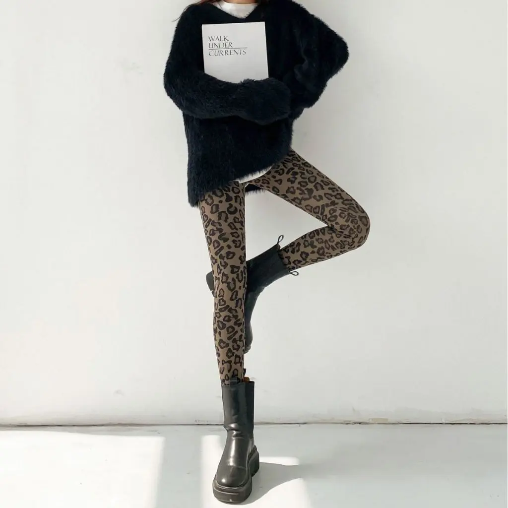 Autumn Winter Velvet Nine-Point Pants Leopard Print Brushed Warm Slimming Hip Lifting Fashionable Base Layer Trousers