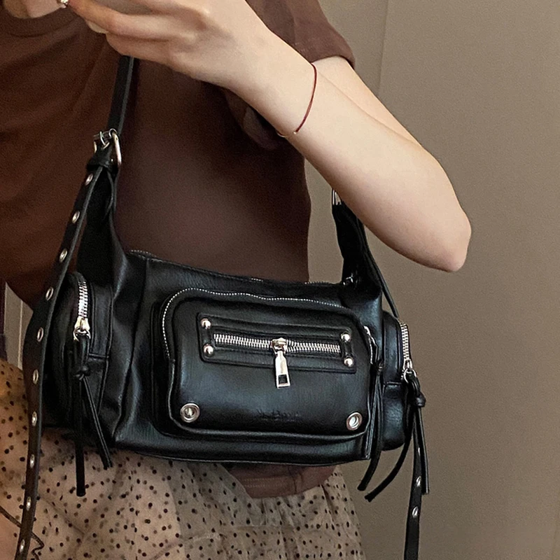

Y2k Women Multi-pocket Large Capacity Shoulder Bag Pu Leather Punk Style Motorcycle Bags Retro Rivet Decor Bowling Crossbody Bag