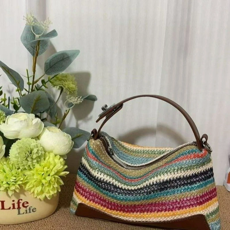 fashionable-small-sized-woven-handbag-women's-lightweight-commuter-crossbody-bag-2026-new-versatile-casual-travel-handbag