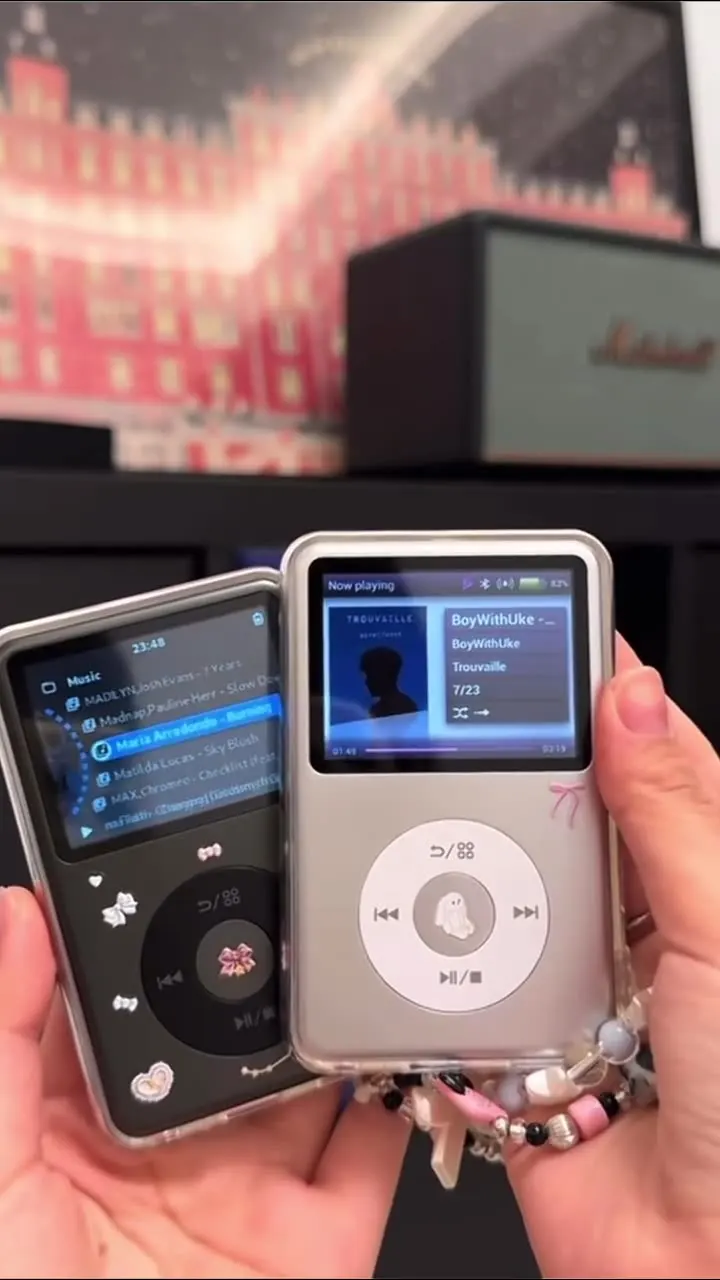 ポータブル MP3 プレーヤー Bluetooth スピーカー & ビデオ、ラジオ