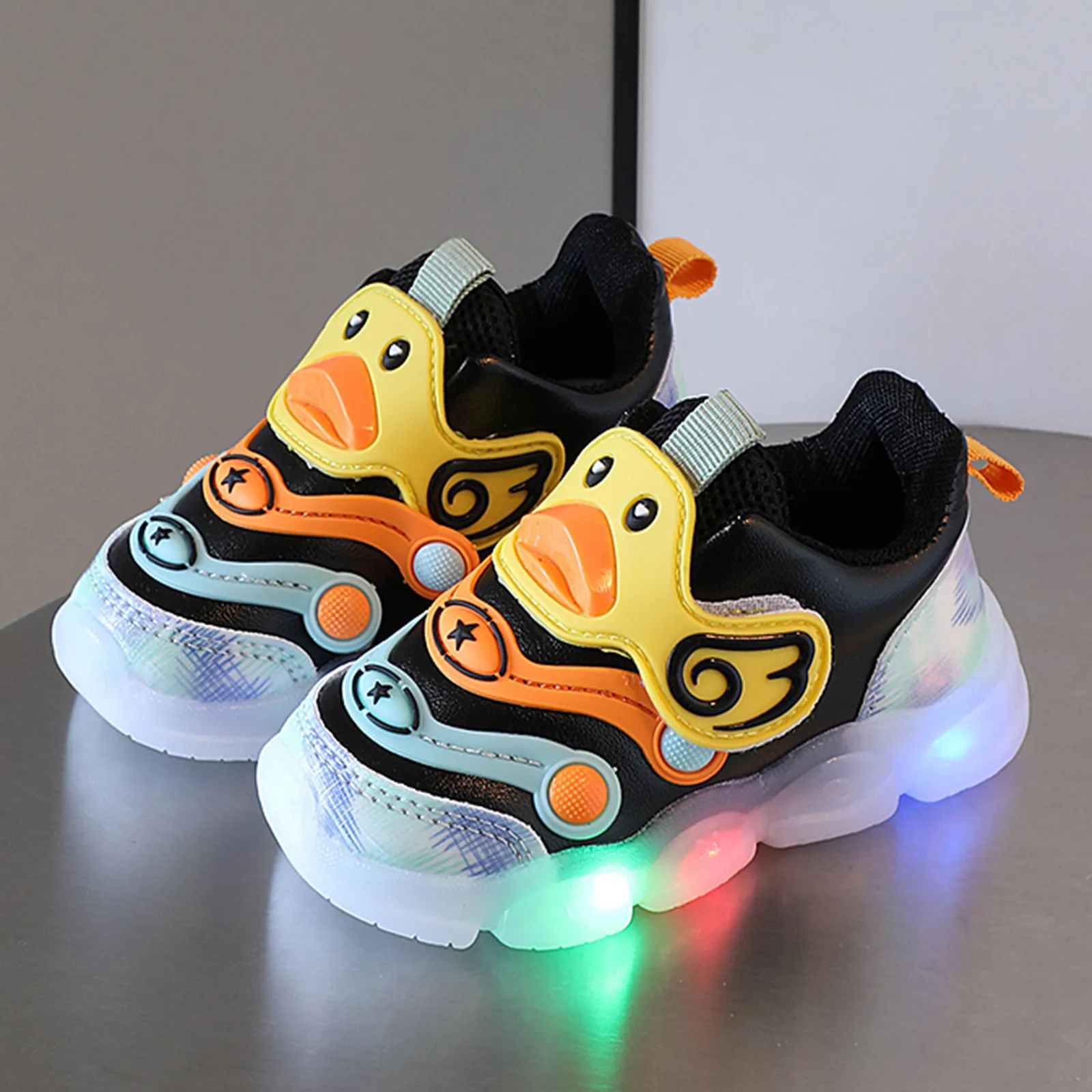 Baby Led Shoes For Kids Luminous Sneakers Breathable Toddler Shoes For Children Boys Girls Glowing Shoes With LED Lights