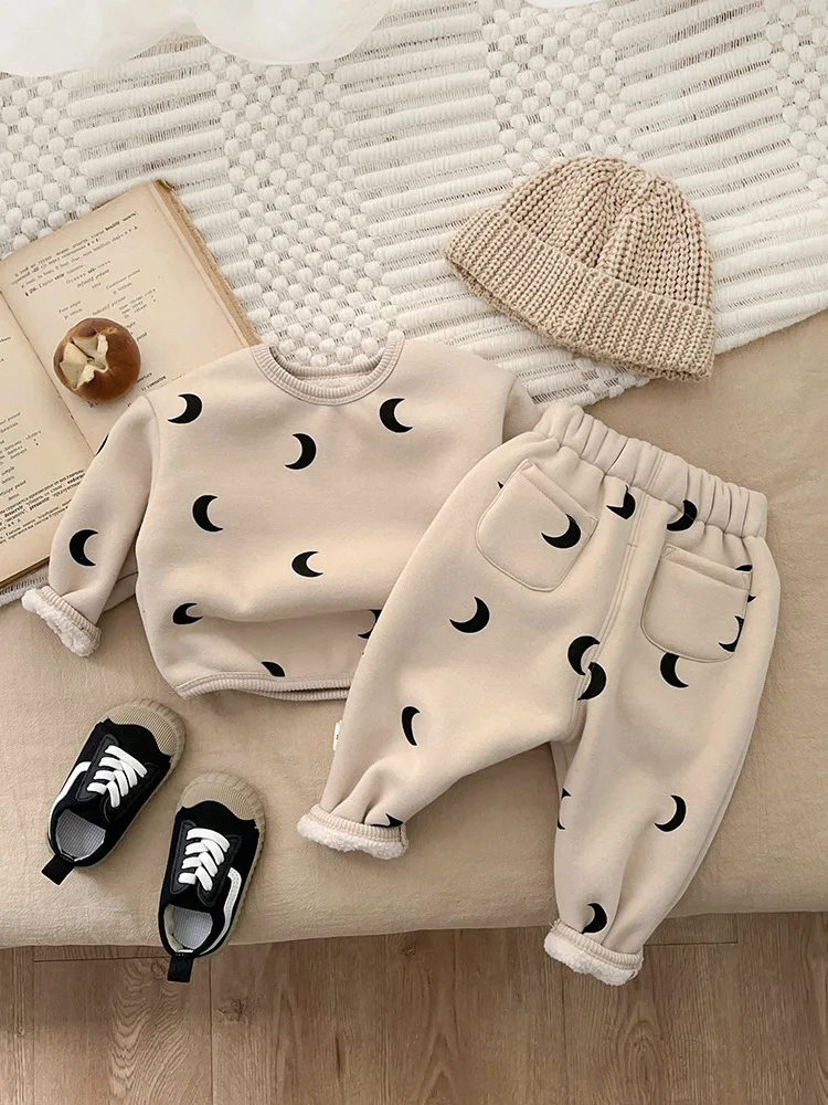 Autumn Winter Fashion Baby Plus Velvet Thicken Sweatshirt Set Boy Girl Children Fleece Moon Print Warm Cotton Tops + Pants 2pcs