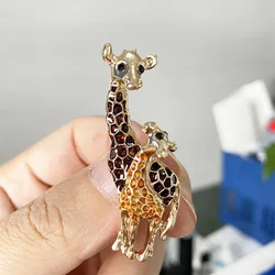 New Personality Colorful Drip Oil Giraffe Brooches for Women Creative Cartoon Animal Pin Jewelry Accessory Fashion Lapel Pins