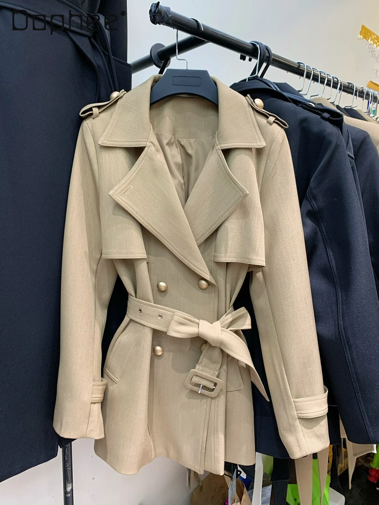 

Double-Breasted Lace-Up Slim Trench Coat for Women 2025 Autumn Winter New British Style Fashion Classic Basic Lapel Overcoat