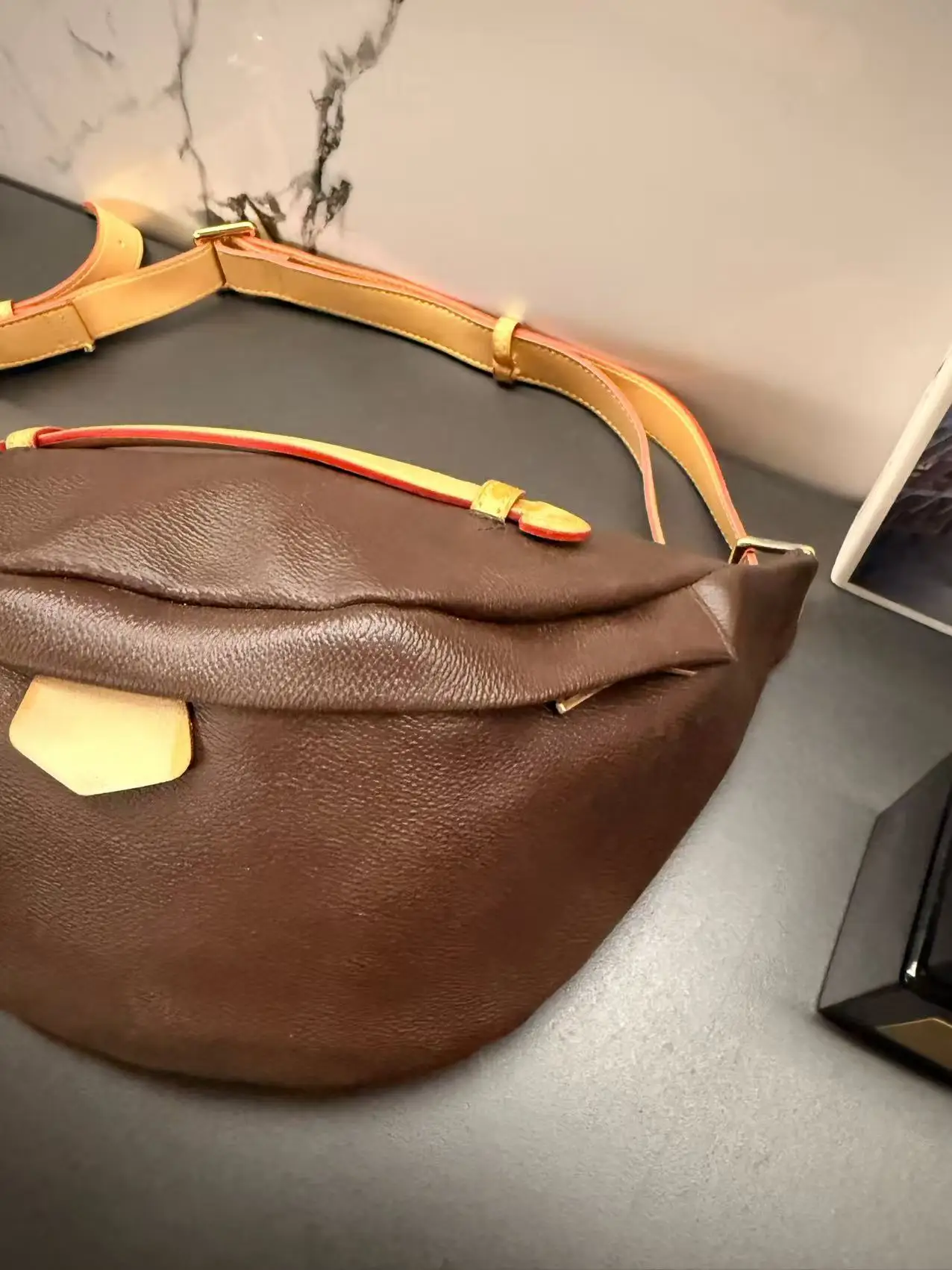 حزمة خصر فاخرة جديدة مع شعار المرأة متعددة الوظائف فاني حزم العلامة التجارية الأصلية حقيبة كتف كروسبودي مع حقيبة يد حزام الاتجاه