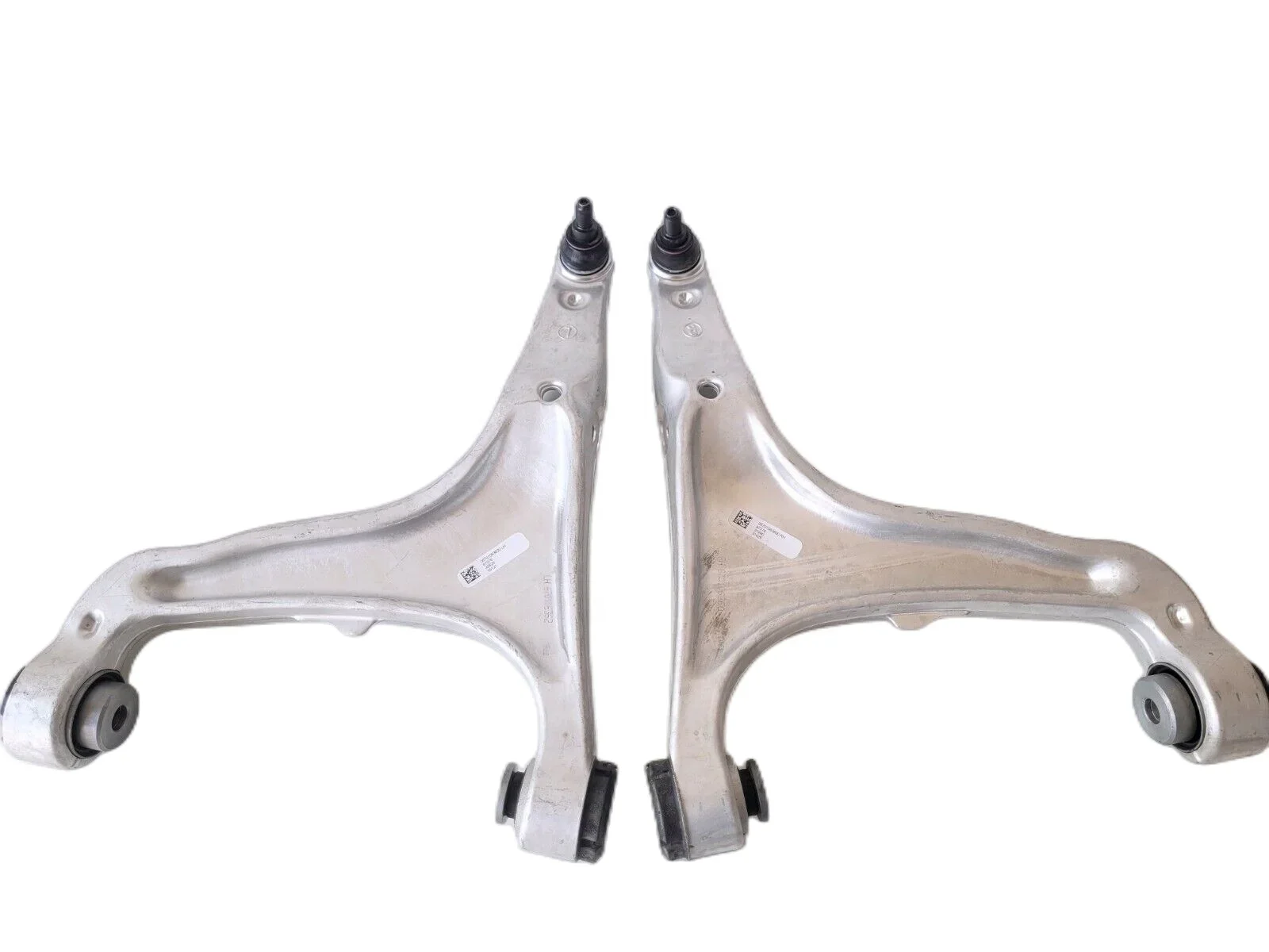 OEM 670213730 67021379 For Maserati Levante Swing arm(2017+)  Front Suspension