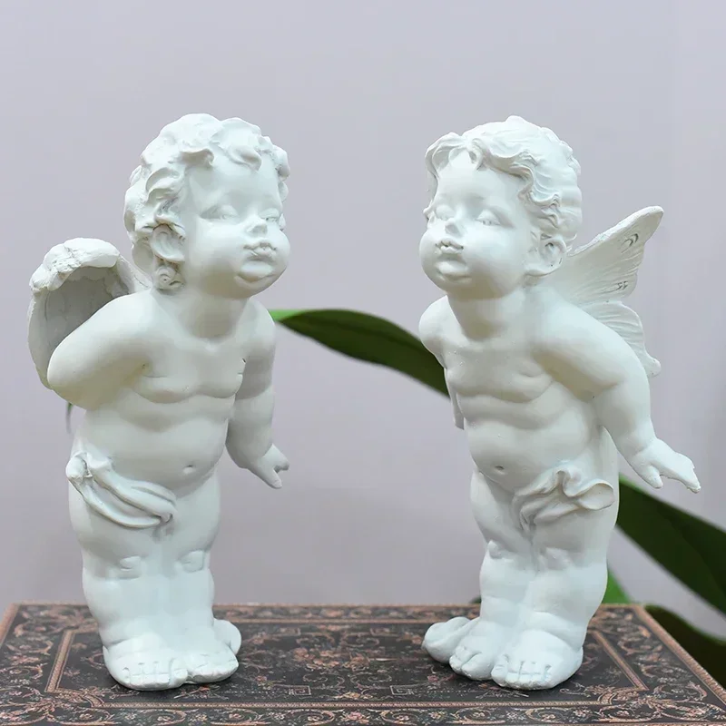 European Kissing Cupid Angel Resin Sculpture Home Livingroom Desktop Accessories Craft Cabinet Store Statue Ornaments Decoration