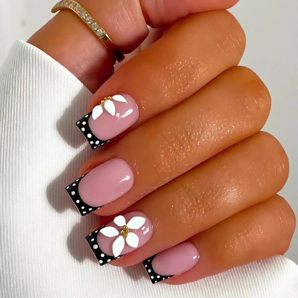 

24Pcs Short Square Head Fake Nails Black French White Polka Dot False Nails Press on Flower Detachable Full Cover Nails Tips Art