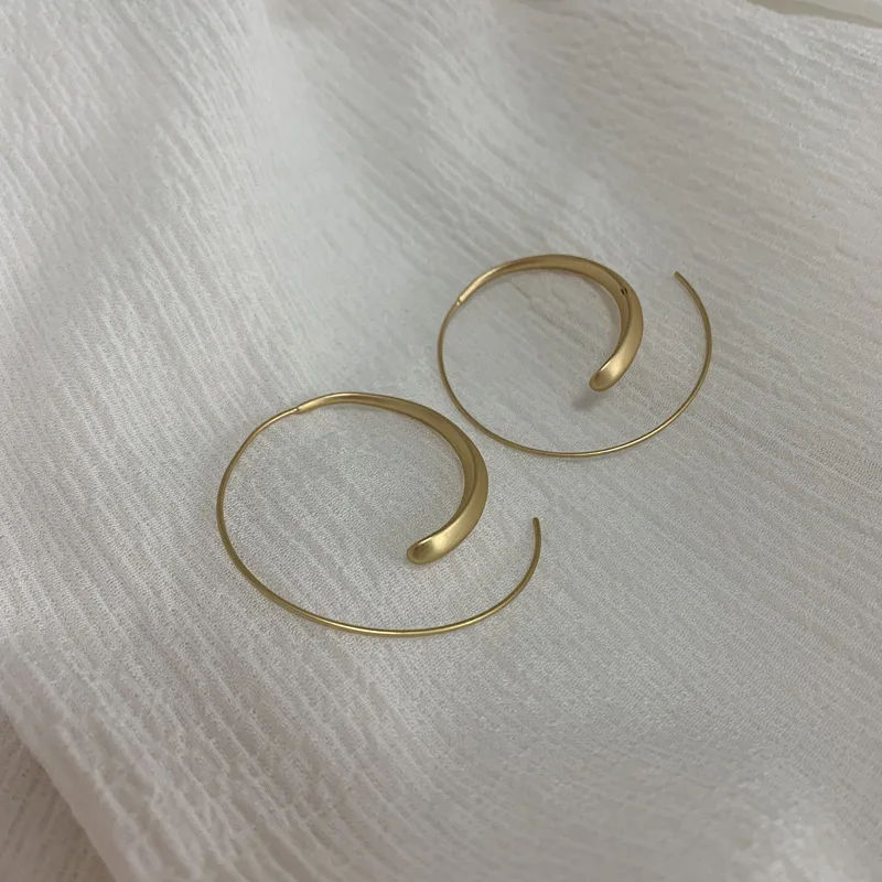 2024 New Design Matte Gold Gold Color Circle Earrings for Women\'s Fashion Jewelry Girl‘s Christmas Party Exaggerated Accessories