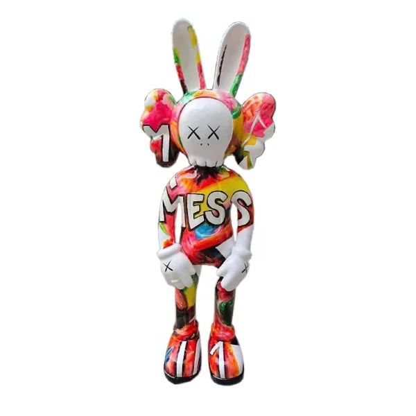 Customizing Personalized Graffiti Doll Statues/Hot-sale Graffiti Fiberglass Fashion Brand Doll Statues For Display