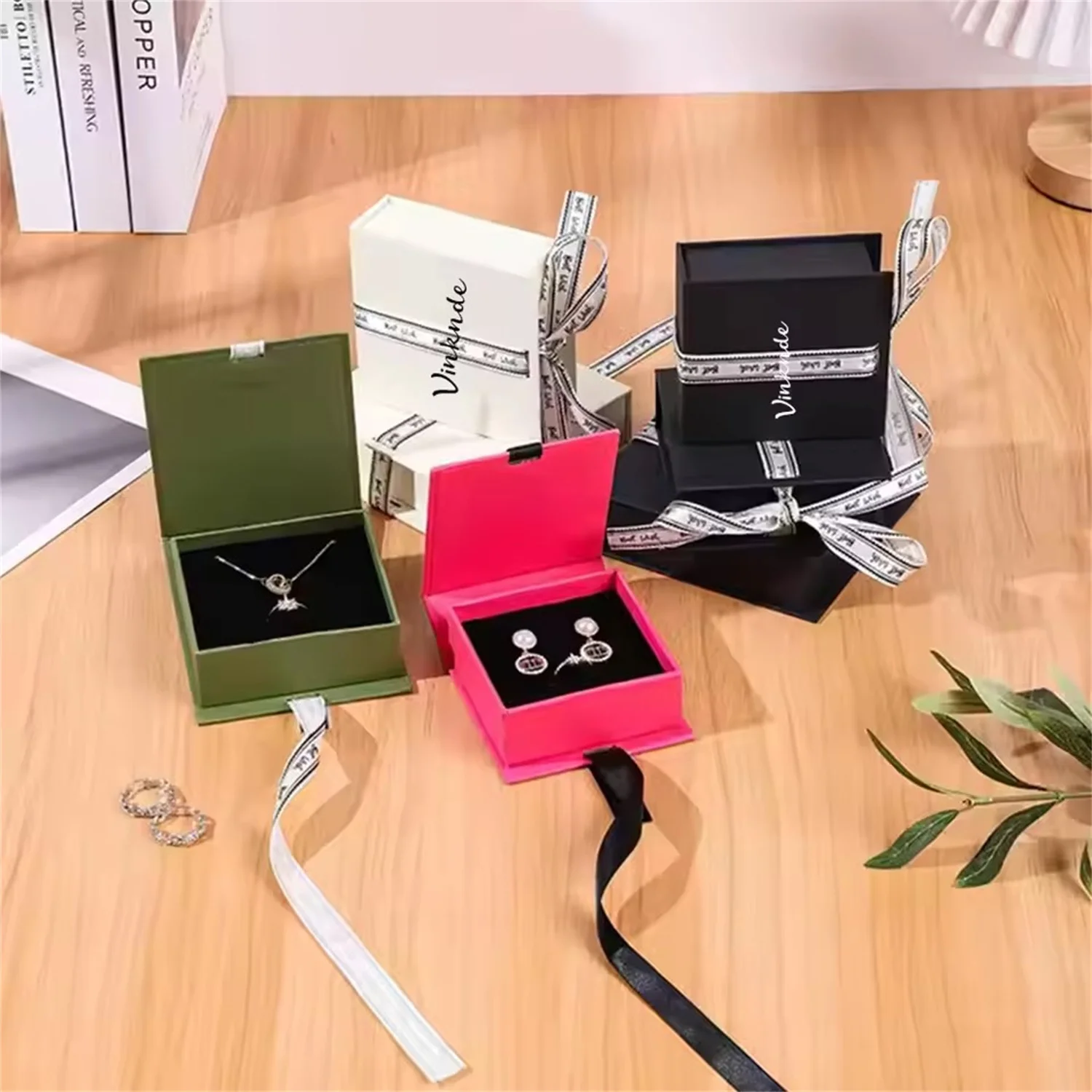 50 Piece Custom Logo Jewelry Box Set Eco Friendly Square Kraft Flip Top Packaging Multi Use Organizer for Earrings Bracelets